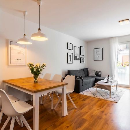 Apartment In Centre For 6 Сплит Екстериор снимка