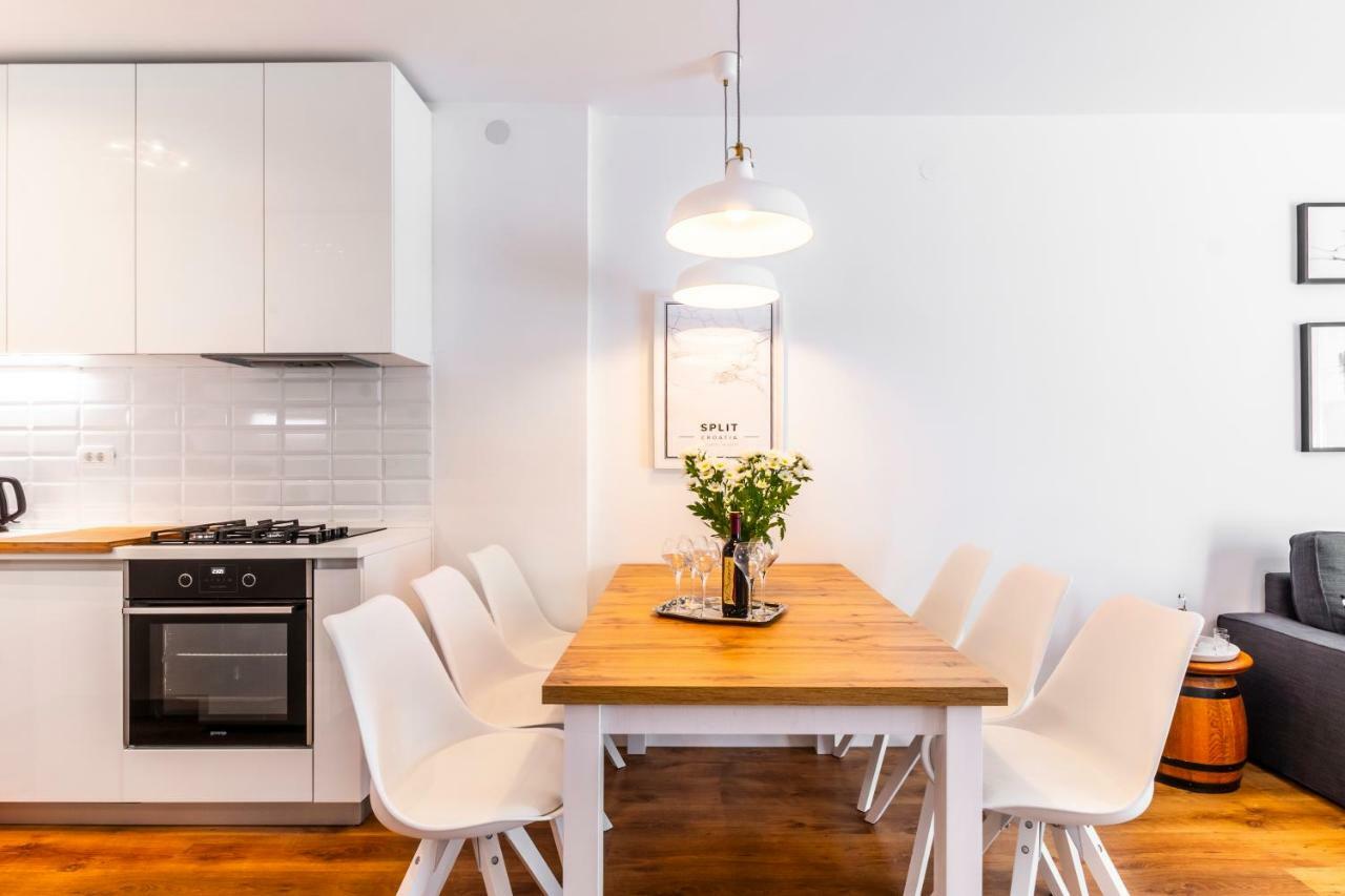 Apartment In Centre For 6 Сплит Екстериор снимка