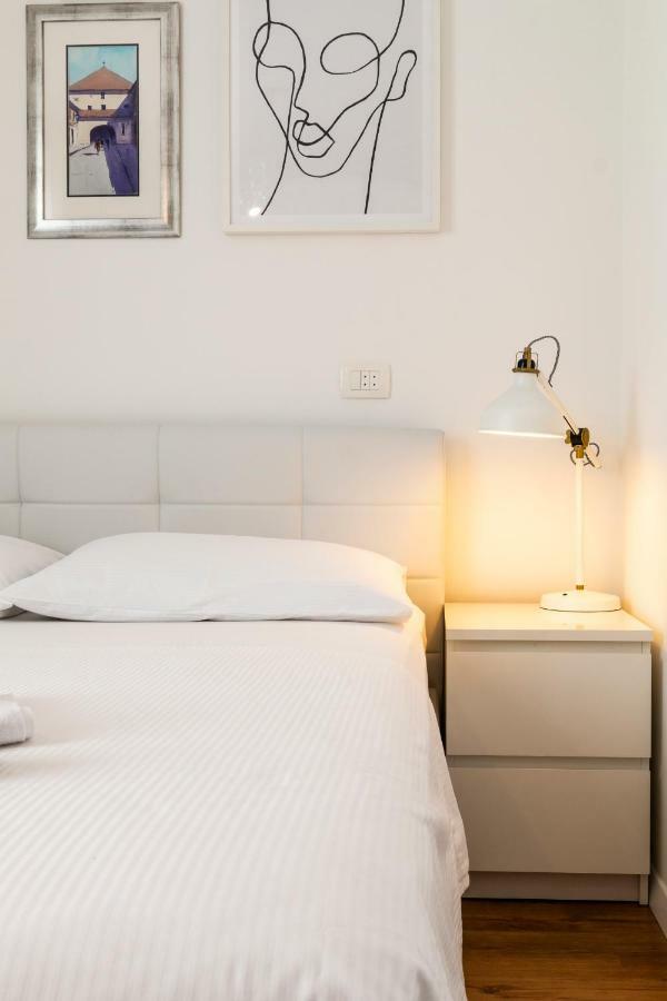 Apartment In Centre For 6 Сплит Екстериор снимка