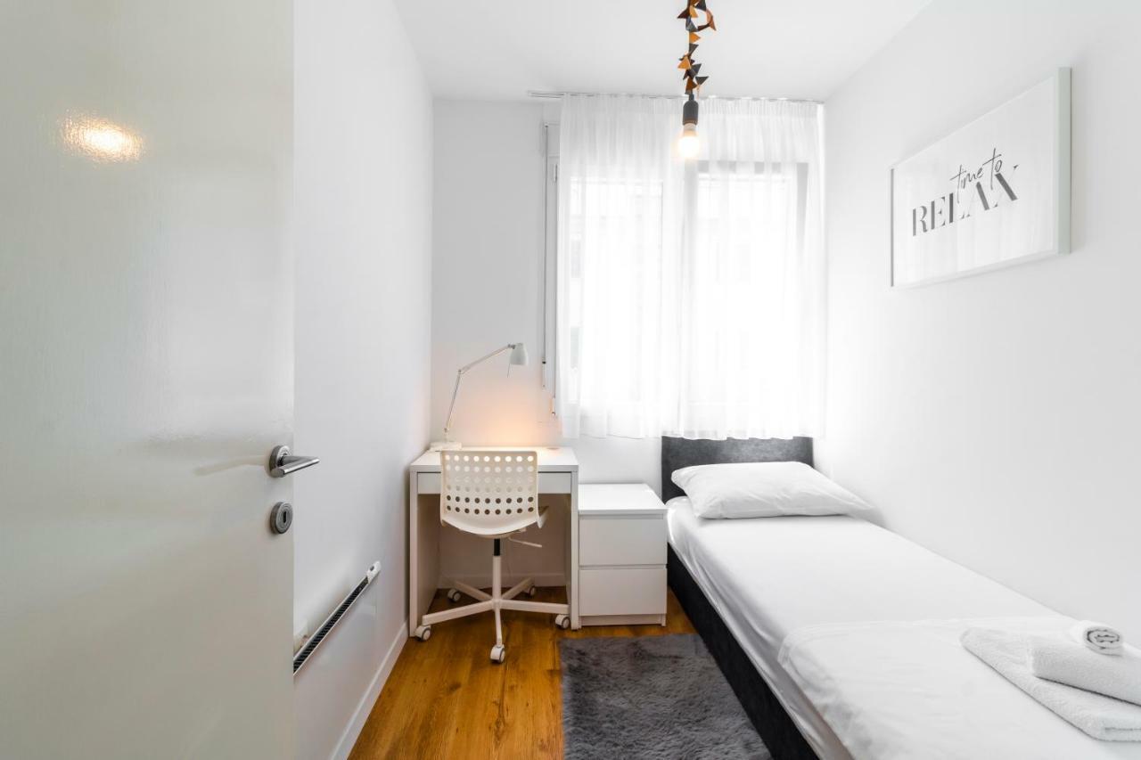 Apartment In Centre For 6 Сплит Екстериор снимка