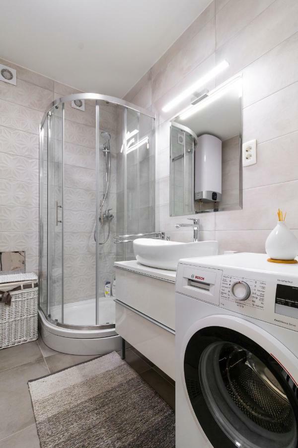 Apartment In Centre For 6 Сплит Екстериор снимка