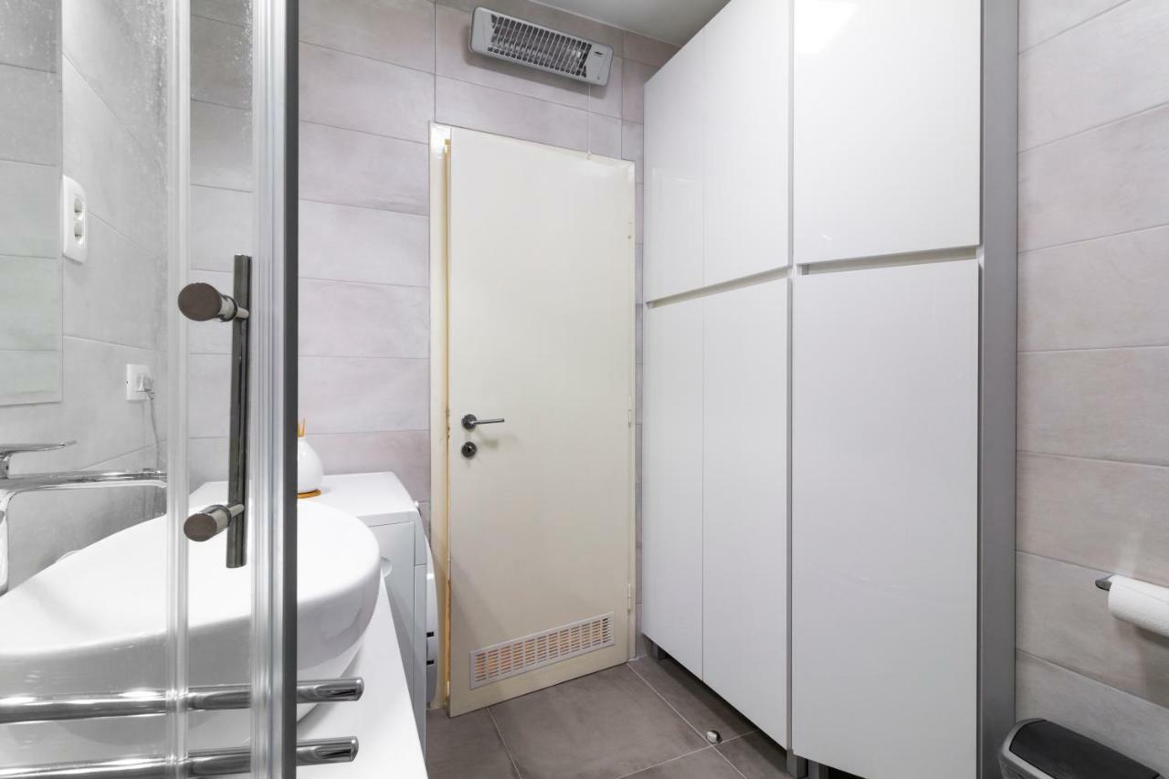 Apartment In Centre For 6 Сплит Екстериор снимка